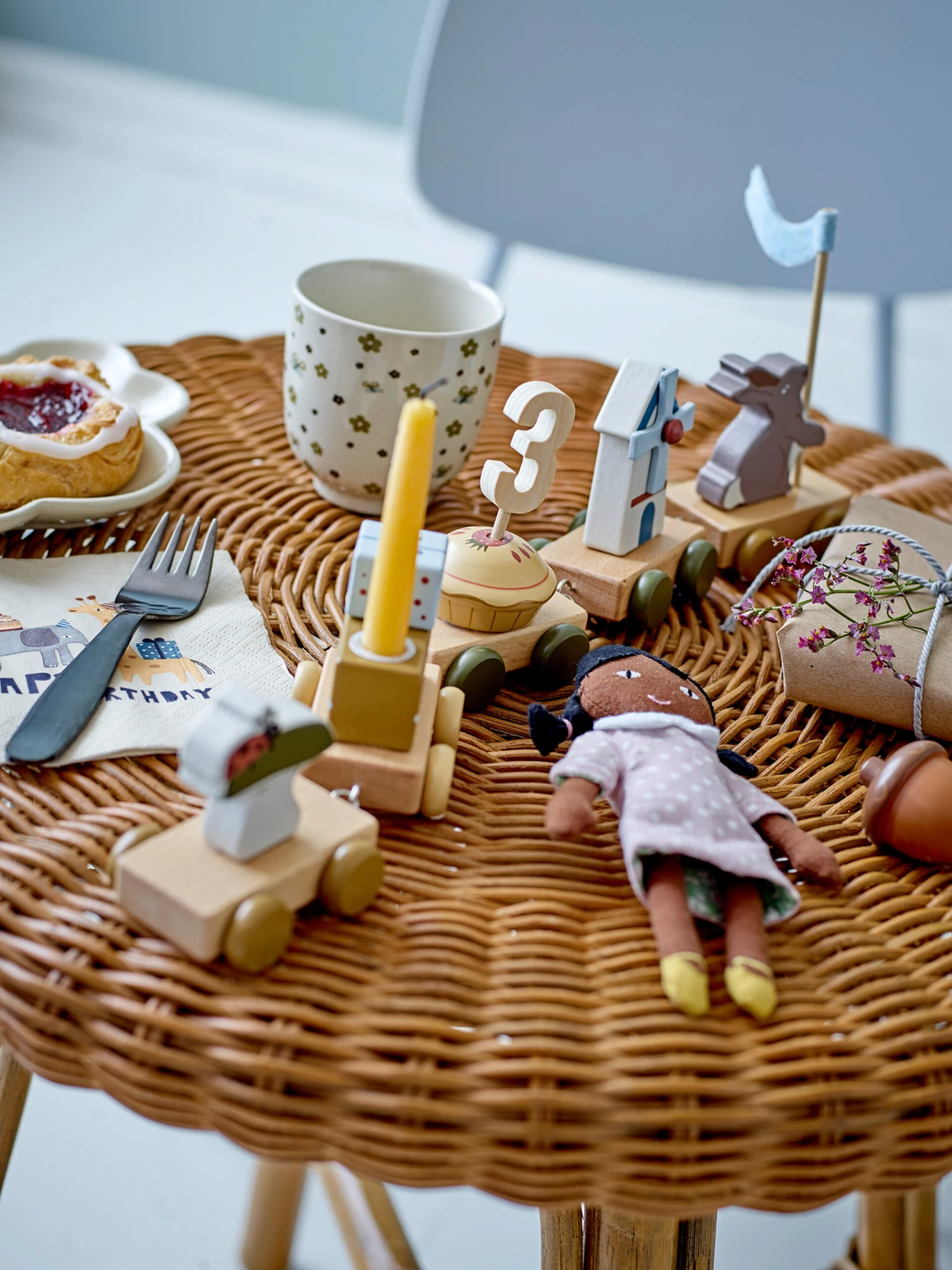 Bloomingville Alfi Verjaardagstrein 39 Cm - Afbeelding 7