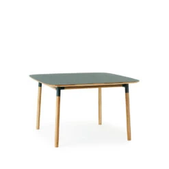 Normann Copenhagen Form Eettafel