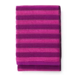 Reiluraita Handdoek 70 X 150 Cm.